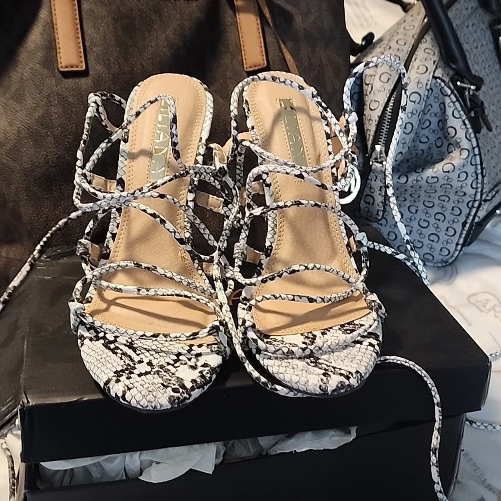 Shoes - Picture 1 of 2